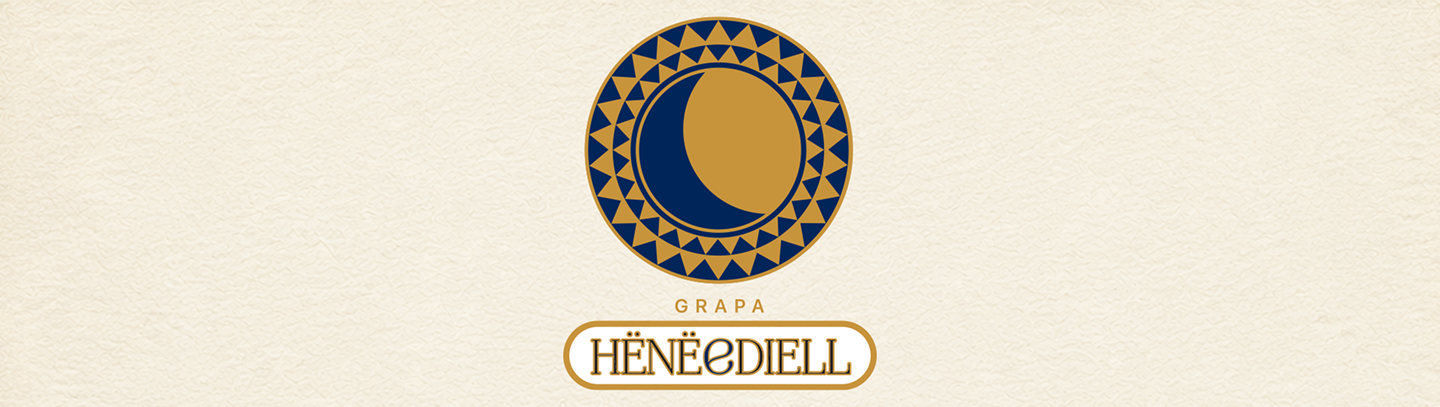 Grapa Hënë e Diell, moon and sun emblem